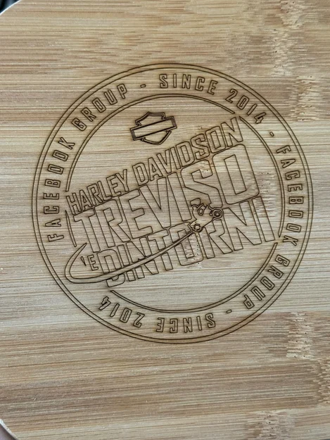 Thớt gỗ khắc laser biểu tượng Harley-Davidson Treviso độc đáo - Image 2