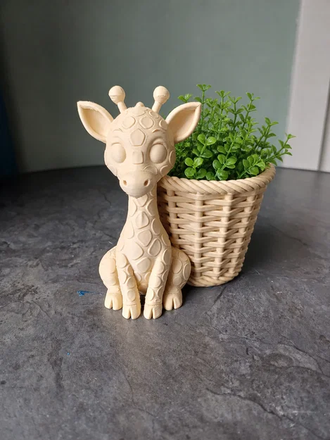 Chậu Trồng Cây Hươu Cao Cổ Dễ Thương (Cute Giraffe Planter) - Image 1