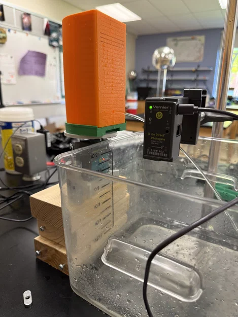 Bình Chứa Nước Cho Thí Nghiệm Fluid Dynamics - Image 1