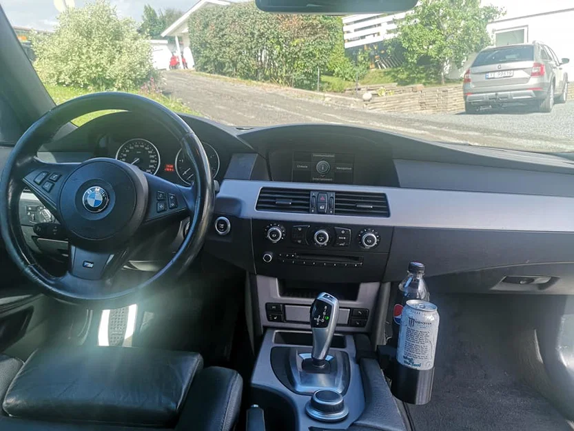 Giá để ly cho BMW (Cup holder for BMW) - Image 1
