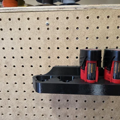 Giá treo 4 pin Milwaukee M12 cho Pegboard cực gọn