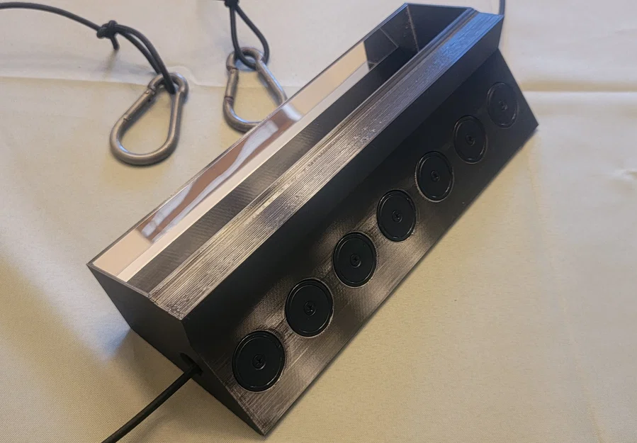 Lăng kính năm mặt (Pentaprism) cho camera sau Cybertruck - Image 1