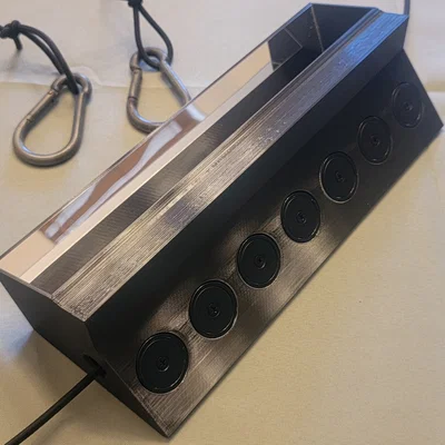 Lăng kính năm mặt (Pentaprism) cho camera sau Cybertruck