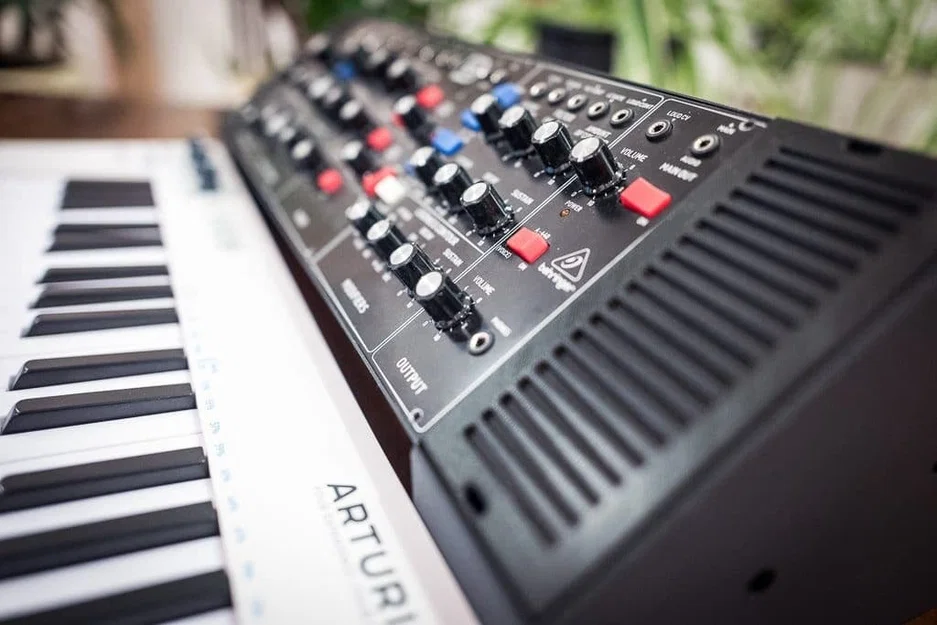 DCAPS cho Arturia Keystep và Behringer Model-D - Image 3