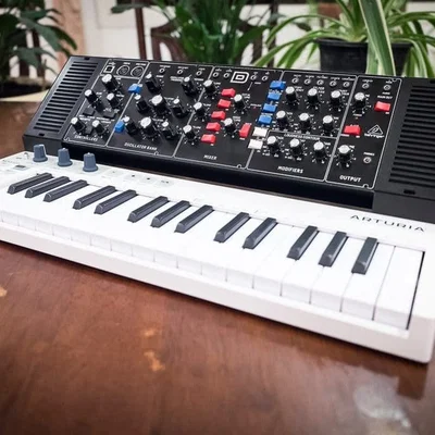 DCAPS cho Arturia Keystep và Behringer Model-D