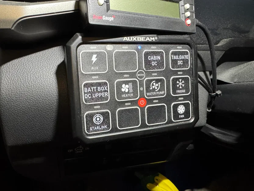 Nhãn/Dán Sticker cho Auxbeam Switch Panel - Image 1