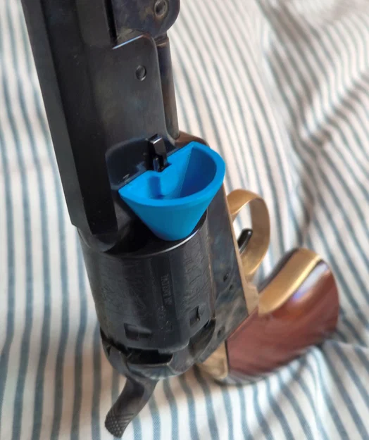 Phễu nạp đạn cho revolver Uberti 1851 dùng thuốc súng đen - Image 1