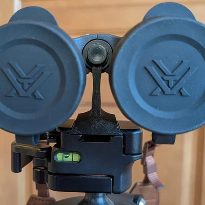 Ngàm gắn ống nhòm lên tripod, tương thích 1/4-20 & Arca