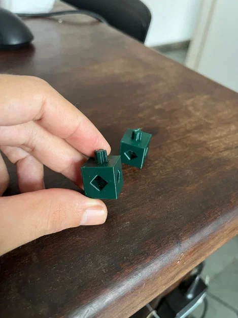 Calibration Block: Khối lập phương hiệu chuẩn kiêm đồ chơi lắp ráp - Image 1