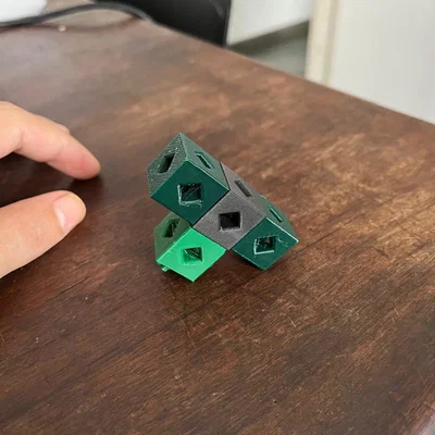 Calibration Block: Khối lập phương hiệu chuẩn kiêm đồ chơi lắp ráp