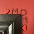 Mô hình trang trí góc cửa chữ MOM ý nghĩa cho Ngày của Mẹ - Thumbnail 1