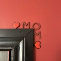 Mô hình trang trí góc cửa chữ MOM ý nghĩa cho Ngày của Mẹ - Thumbnail 3