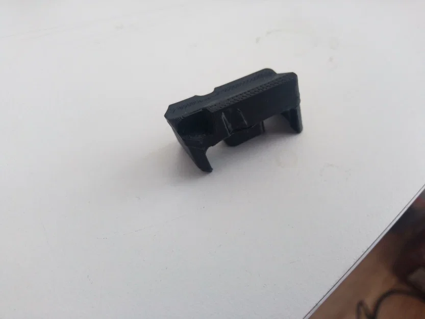 Podavač băng đạn cho súng lục Česká Zbrojovka dòng P - Image 1