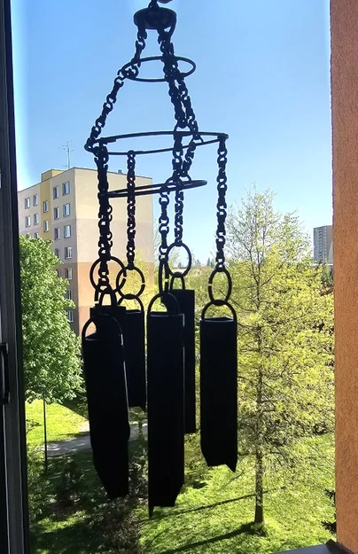 Chuông gió trông mỏng manh (Fragile looking Wind Chimes) - Image 2