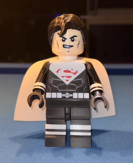 Justice Lord Superman MegaFigure (5:1 Scale) – Mô hình khổng lồ 500% - Image 1