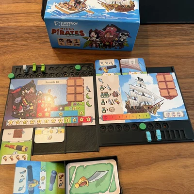 Khay tổ chức bàn chơi Micro Pirates (Player Mat Organizers)