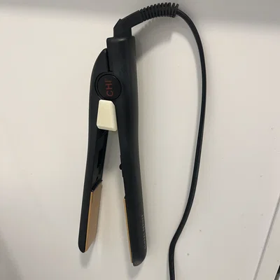 Giá treo máy duỗi tóc Hair Straightener Holder - Chi Original