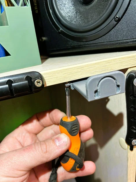 Móc Treo Tai Nghe Ergonomic Dưới Bàn Dạng Kéo Trượt - Image 5