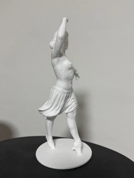 Ballerina Venere – Tượng Venere dáng vũ công - Image 2