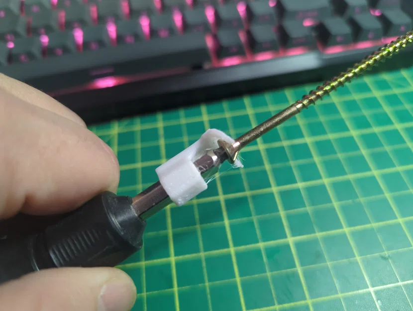 Bit Grip - Phụ kiện in 3D giúp giữ chặt vít vào đầu tua vít - Image 3