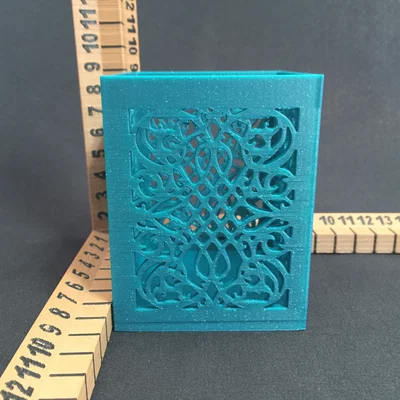 Ống/khay cắm bút dạng lưới (Lattice Pen Holder)