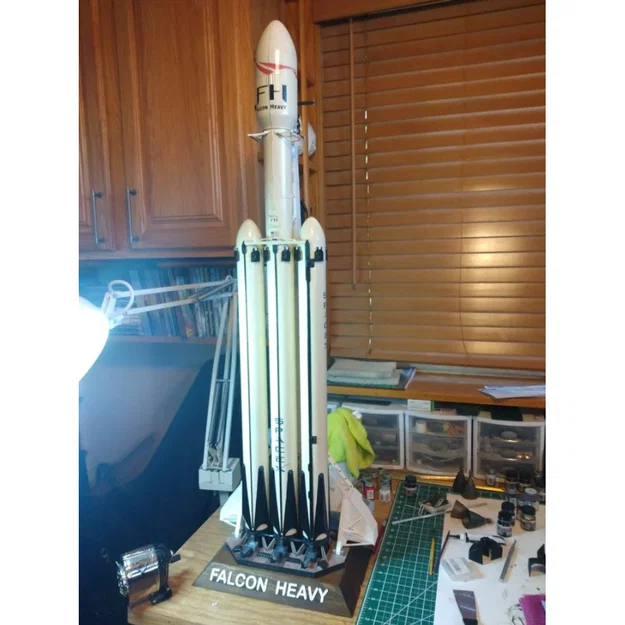 Falcon Heavy - Image 1