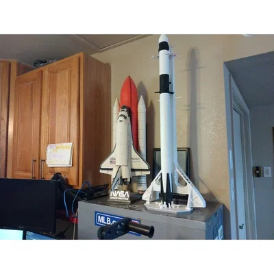 Falcon 9 – Mẫu tên lửa SpaceX (Crew/Cargo)