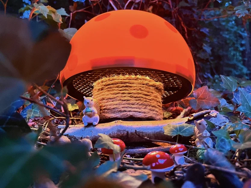 The ToadSpool – Đèn ngủ hình nấm từ spool tái chế - Image 3