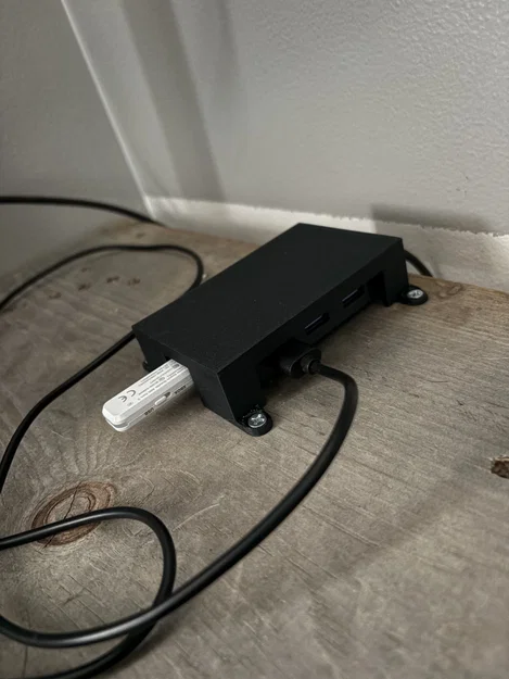 Giá giữ onn USB hub - Image 1