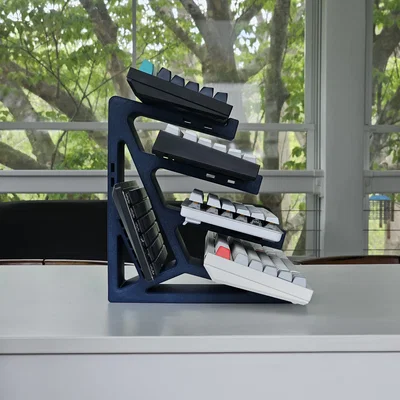 Kệ Trưng Bày Bàn Phím (4–5 Bàn Phím, 16 Khe USB)