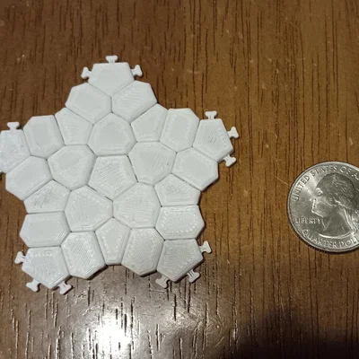 Gạch Lát Voronoi Penrose Liên Kết (Interlocking Penrose Voronoi Cobblestones)
