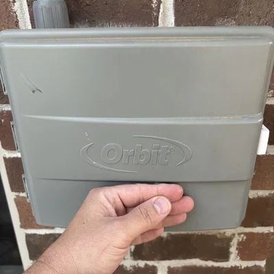 Chốt thay thế cho hộp điều khiển tưới Orbit (Sprinkler control box)
