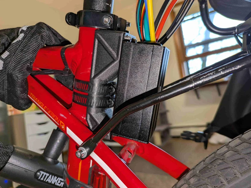 Ngàm gắn ống cọc yên cho VESC 75100 (VESC 75100 Bike Tube Mount) - Image 1