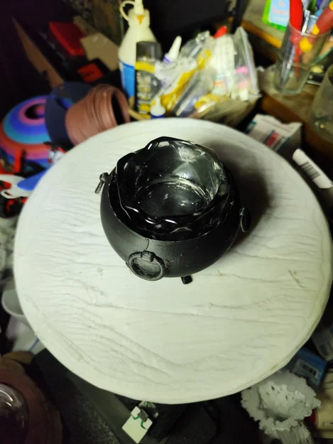 Gạt tàn hình vạc phù thủy (witchs cauldron ashtray) - Image 2