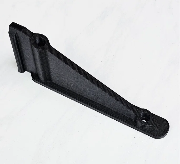 Pat đỡ kệ cho nhà kho Rubbermaid (3D Printed Shelf Bracket) - Image 1