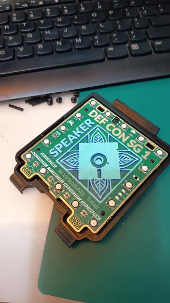Vỏ/Enclosure cho DEFCON SG1 Badge (DEFCON SG1 BADGE ENCLOSURE) - Image 2