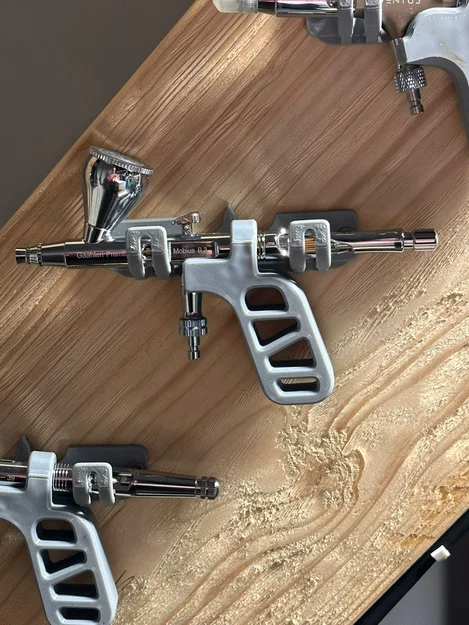 Tay cầm Airbrush đa năng (Universal Airbrush Handle) - Image 1