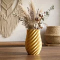 Bình hoa Geometric Gold Barrel Vase – Dáng barrel ánh vàng, vân xoắn nổi - Thumbnail 2