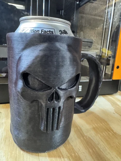 Giá đỡ lon nước Punisher 3D - Phụ kiện độc lạ cho lon 12oz - Image 1