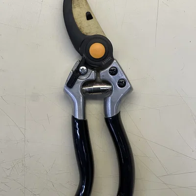 Tay gạt khóa thay thế cho kéo tỉa cây Fiskars