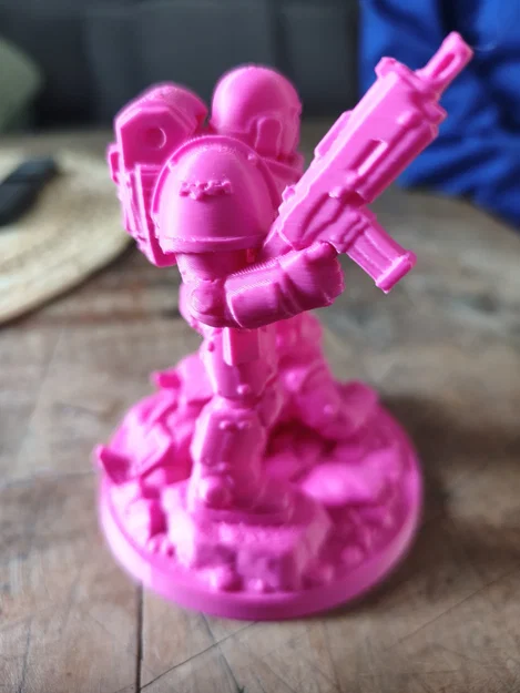 Heavy Gunner – Lính bọc giáp hạng nặng - Image 1
