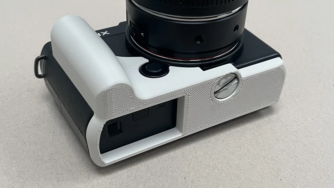Tay cầm (Grip) in 3D cho Panasonic Lumix S9 - Image 2