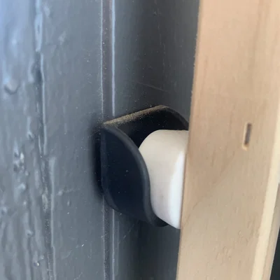 Gate Mount (Giá đỡ gắn cổng chắn em bé)