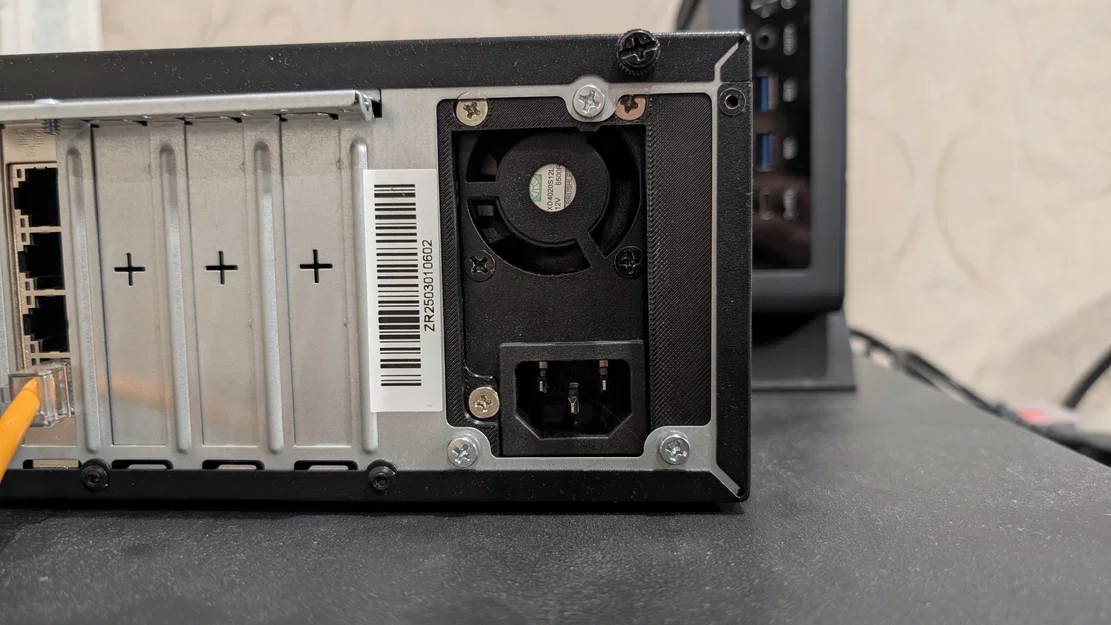 Adapter bracket gắn PSU Flex-ATX vào khe TFX (TFX to Flex-ATX PSU Mount Adapter) - Image 2
