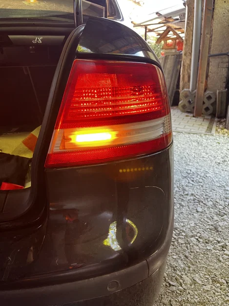 Khung Đỡ Dải Đèn LED Dynamic Cho Xe Saab 9-3 (2002-2007) - Image 1