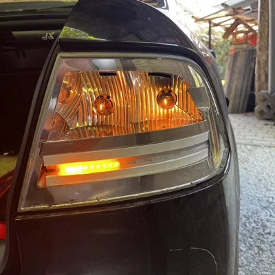 Khung Đỡ Dải Đèn LED Dynamic Cho Xe Saab 9-3 (2002-2007)