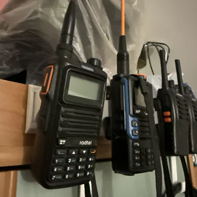 Móc / Đế / Giá treo bộ đàm HAM Radio (Hook/Stand/Holder/Hanger)