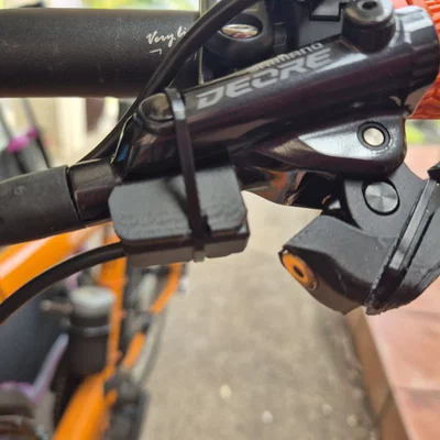 Ngàm gắn cảm biến ngắt phanh Shimano M6120 cho xe đạp điện Bafang