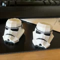 Ống cắm bút Stormtrooper phong cách Low Poly cho fan Star Wars - Thumbnail 1
