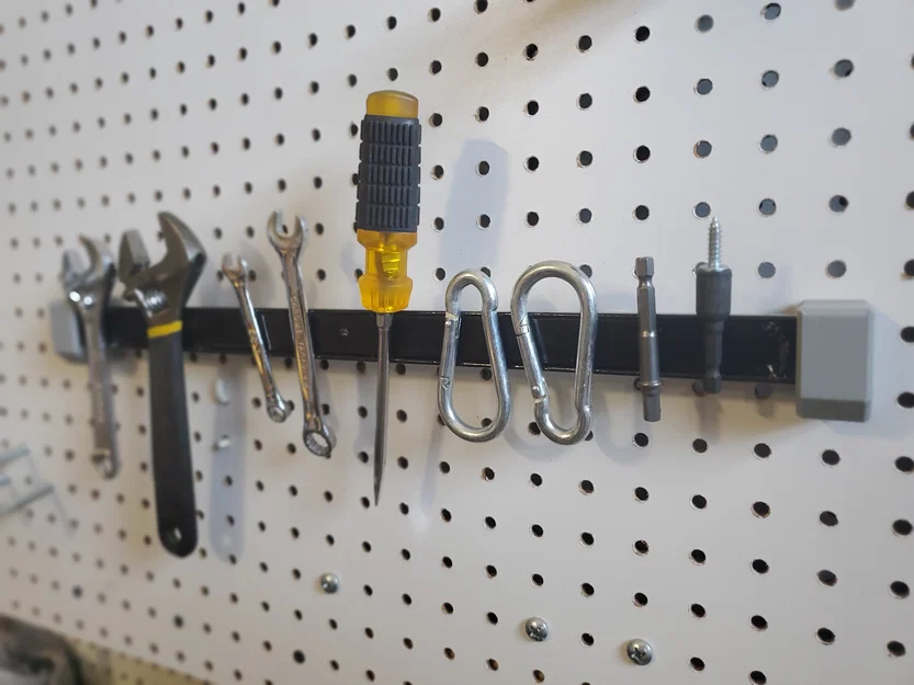 Holder thanh nam châm cho pegboard (Sy's system) - Image 1